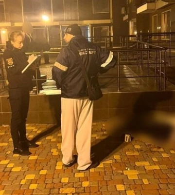 Трагедія в Одесі: жінка та 2-річна дитина випали з 16 поверху