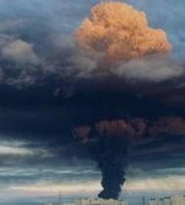 Генштаб ВСУ после пожара на нефтебазе в Севастополе заявил о &quot;панических слухах&quot; в городе