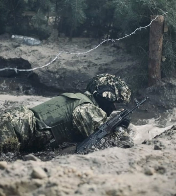 Генштаб ЗСУ: російські військові наступають на трьох напрямках, відбито понад 20 атак