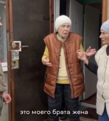 Запутались в сценарии: в Мелитополе пенсионерки испортили пропагандистский ролик (видео)