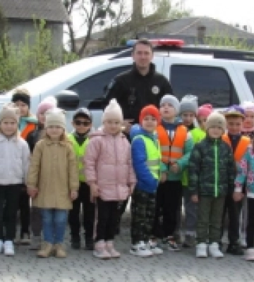 В Острозі дошкільнятам в ігровій формі показали, як працює поліція