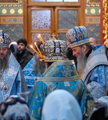 Ланцюгова реакція: облради України одна за одною забороняють УПЦ (МП)
