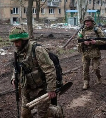 Протягом доби 18 квітня відбито близько 30 атак росіян на Лиманському, Бахмутському, Авдіївському та Мар’їнському напрямках, -&amp;hellip;