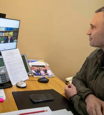 Київські лікарні отримають гуманітарну допомогу на 25 млн грн від чеської столиці, - Кличко