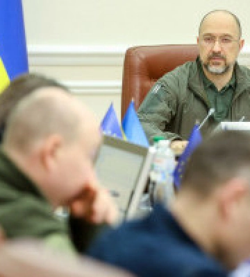 Шмигаль: Кабмін залучає за кордоном 31 мільйон євро на відбудову мостів на Київщині
