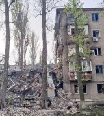 От удара складывались этажи многоэтажки: оккупанты обстреляли Авдеевку