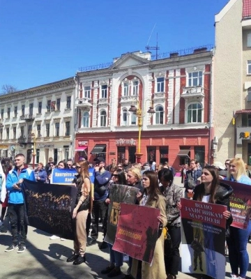 “Волю захисникам Маріуполя!”: у Франківську закликали звільнити з полону “азовців”