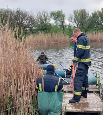 З річки на Дніпропетровщині витягли тіло чоловіка