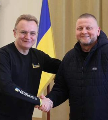 Залужный посетил Львов и встретился с Садовым