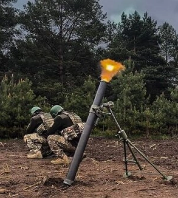 Ворог веде наступальні дії на Бахмутському, Авдіївському та Мар’їнському напрямках. Відбито більше 20 атак росіян, - Генштаб