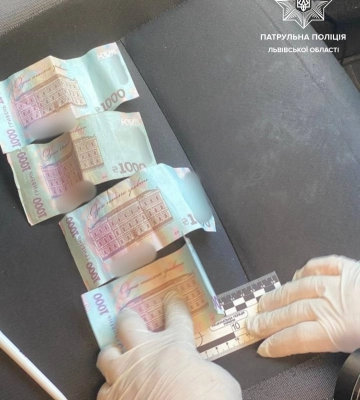 У Львові п’яний водій намагався підкупити патрульних хабарем