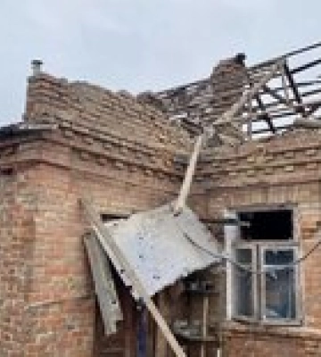 Загарбники знову вдарили з важкої артилерії по Нікопольському району, є загиблий