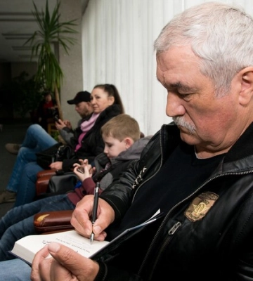 Автор історичних бестселерів Василь Шкляр поділився передбаченням, як закінчиться війна
