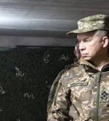 Сирський про Бахмут: Ситуація доволі складна, але ЗСУ контратакували — і росіяни залишили деякі позиції