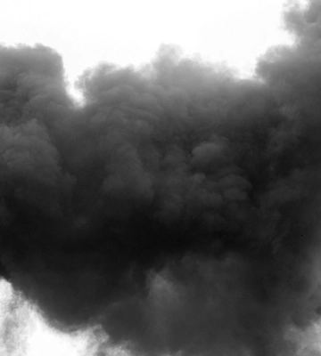 Вероятно, атака дронов: в Севастополе раздаются взрывы
