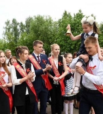 Рашисты назвали даты проведения последнего звонка и выпускного в Мелитополе