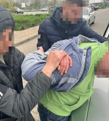 &quot;Зливав&quot; росіянам інформацію про оборону заводів на Одещині: СБУ затримала ворожого інформатора. ФОТО