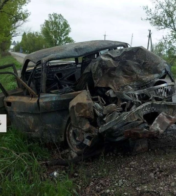 Потрійне ДТП на трасі у Дніпропетровській області: водія &quot;Волги&quot; дістали з палаючого автомобіля