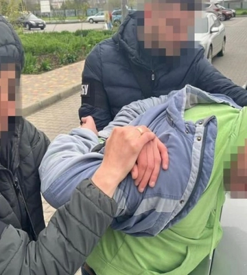 В Одесской области задержали вражеского информатора, который «сливал» в рф информацию об обороне заводов