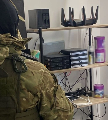 СБУ ліквідувала потужний проксі-центр у Полтаві, через який рф проводила спецоперації в Інтернеті
