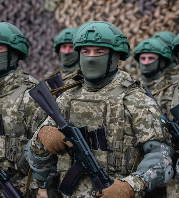 &quot;Сквозь тернии&quot; – в Румынию: пограничники со стрельбой задержали уклонистов