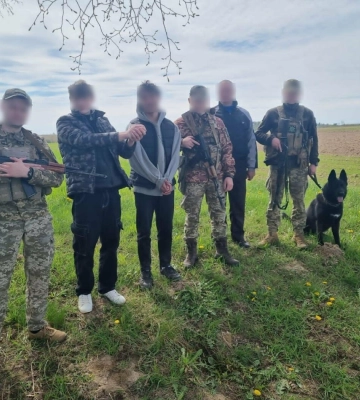На Львівщині на кордоні затримали шістьох ухилянтів