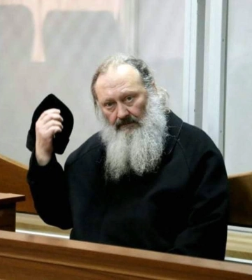 «Паша Мерседес» у рідному селі на Рівненщині зробив дорогу та провів газ