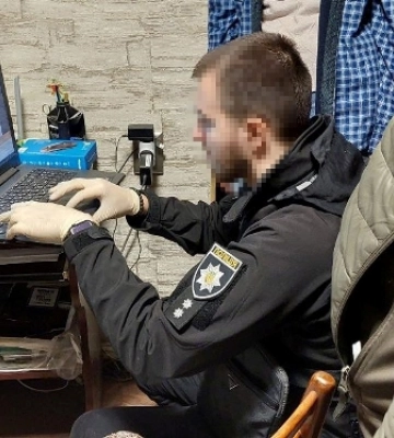 На Одещині жінка організувала незаконну схему переправлення чоловіків призовного віку через державний кордон