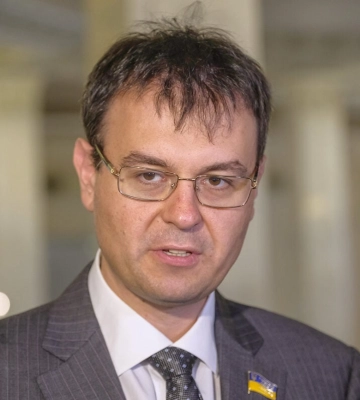 Гетманцев відкидає звинувачення про бізнес у Криму та дотичність до схеми в Укравтодорі