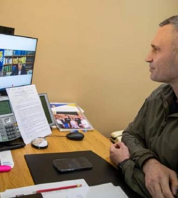 Київські лікарні отримають гуманітарну допомогу на 25 млн грн від чеської столиці, - Кличко