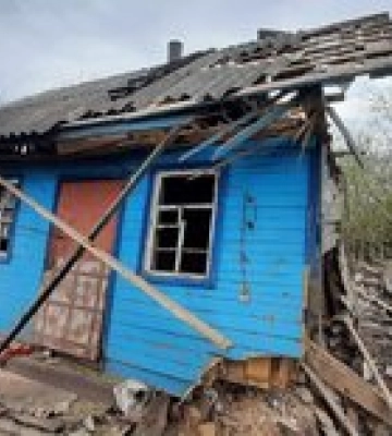 Наслідки ворожого обстрілу Сумщини: загинула жінка. ФОТОрепортаж