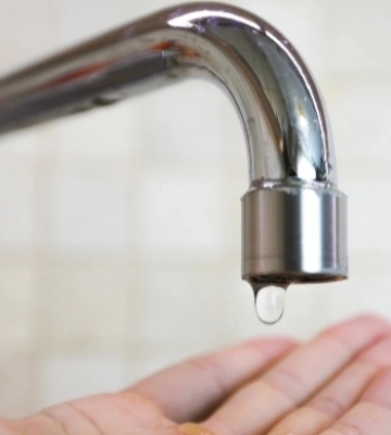 В оселях рівнян, квасилівчан та корнинців сьогодні не буде води, але її можуть підвезти
