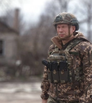 Сирський відвідав українських бійців на Бахмутському напрямку