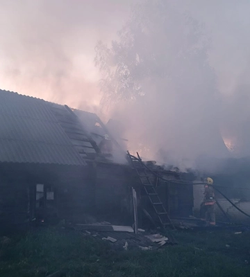 На Волині на місці двох пожеж знайшли тіла чоловіка та жінки