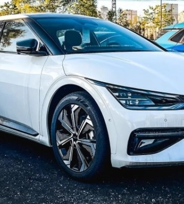 В Україні помітили найновіший спортивний електрокросовер Kia