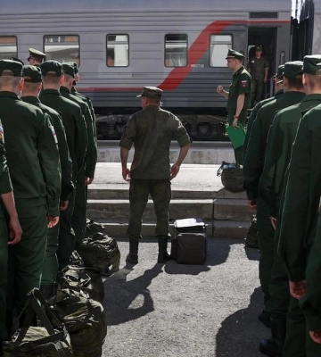 Російські військові шукають причини, аби втекти з Криму - Гуменюк
