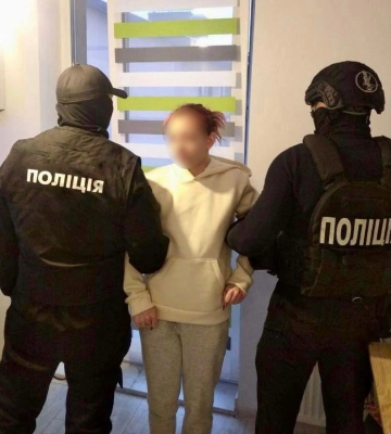На Закарпатті перед судом постануть учасники злочинної групи, які ошукували громадян на продажі військової амуніції