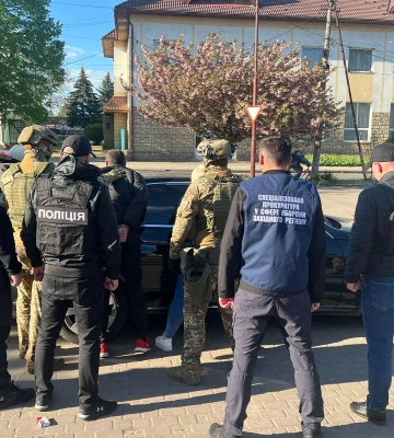 На Закарпатті виявили групу зловмисників, які потягом незаконно переправляли військовозобов’язаних чоловіків через державний&amp;hellip;
