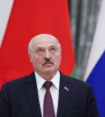 Очікують &quot;загострення ситуації&quot;: лукашенко зібрав силовиків - говоритимуть, як зупинити диверсантів