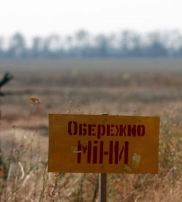 В Харьковской области на мине подорвалась сельхозтехника с людьми