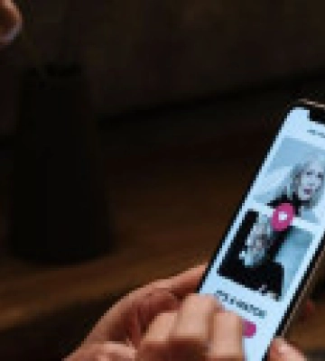 Tinder &quot;свайпнув&quot; росію ліворуч: компанія покине ринок рф до 30 червня