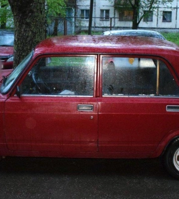 У Полтаві поліцейські затримали чоловіка, який викрав авто