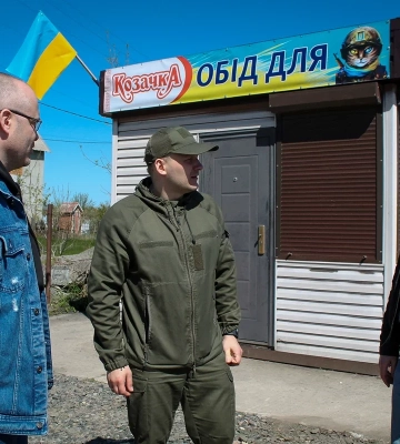 На Полтавщині люди відкрили пункт безкоштовного харчування для військових
