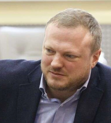 Екс-голова Дніпропетровської облради Святослав Олійник розповсюджує кремлівські тези