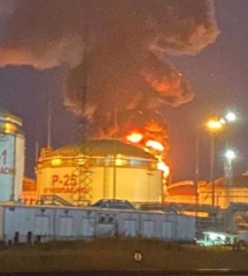 На росії – знов палає: неподалік від Кримського мосту приліт по нафтобазі (ВІДЕО)