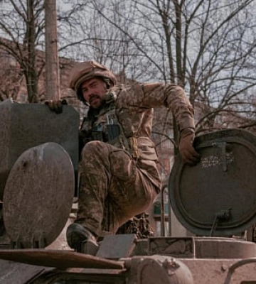 Танкісти з криворізької бригади забезпечують просування піхоти у наступі