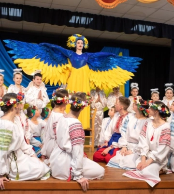 Кропивницький хореографічний ансамбль «Вікторія» відзначив 30-річний ювілей благодійним концертом (ФОТО)