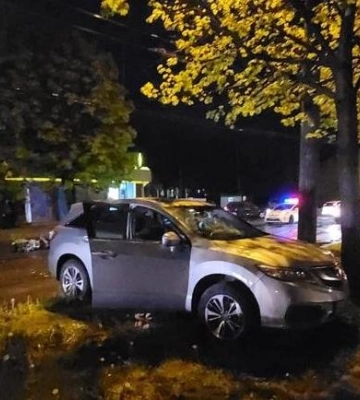 37-річний мотоцикліст потрапив до лікарні після ДТП з позашляховиком у Львові