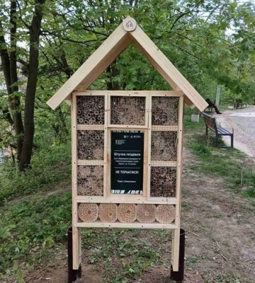 На Знесінні для комах встановили будинок