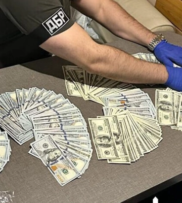 Просил 35 тыс дол за «правильное» расследование: в Харькове поймали прокурора